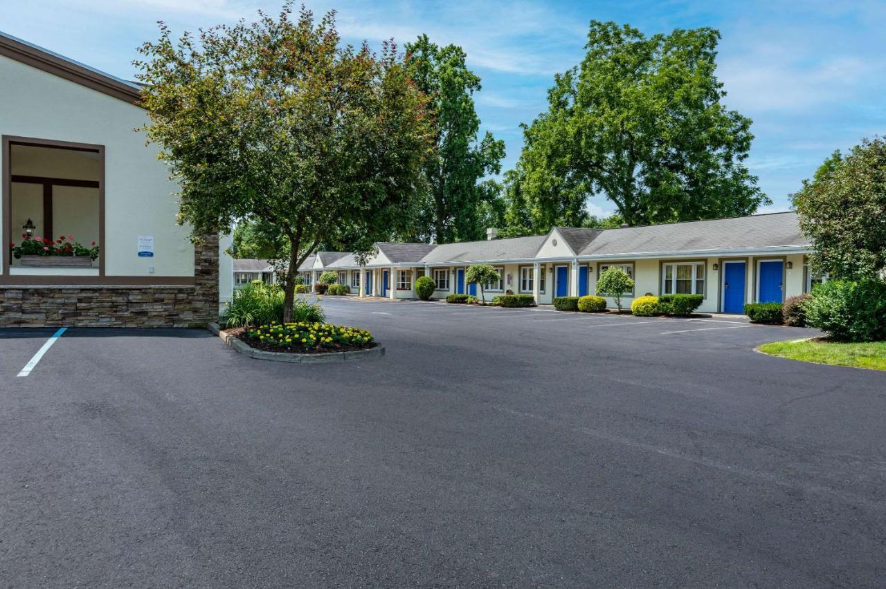 Rodeway Inn Poughkeepsie Exteriér fotografie